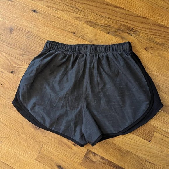 Nike Dri Fit Running Shorts Women's Small - Picture 3 of 3